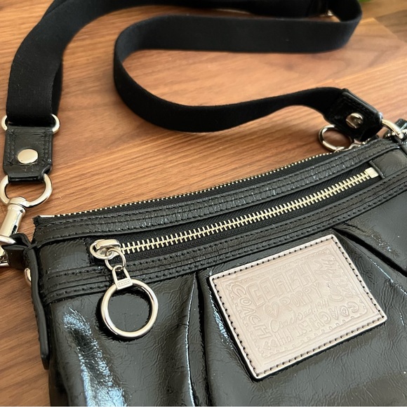 Coach Poppy Black Glossy Patent Leather Small Messenger Crossbody Bag Purse - Picture 8 of 8